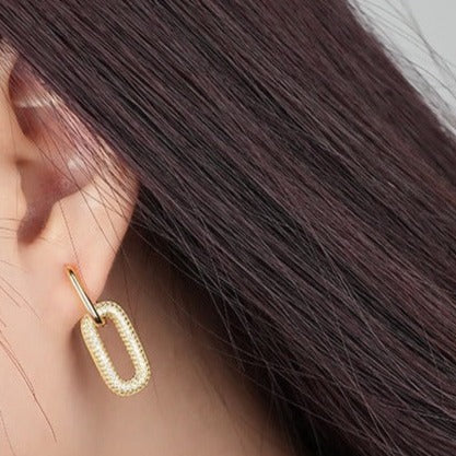 BRILLIANT OVAL EARRINGS