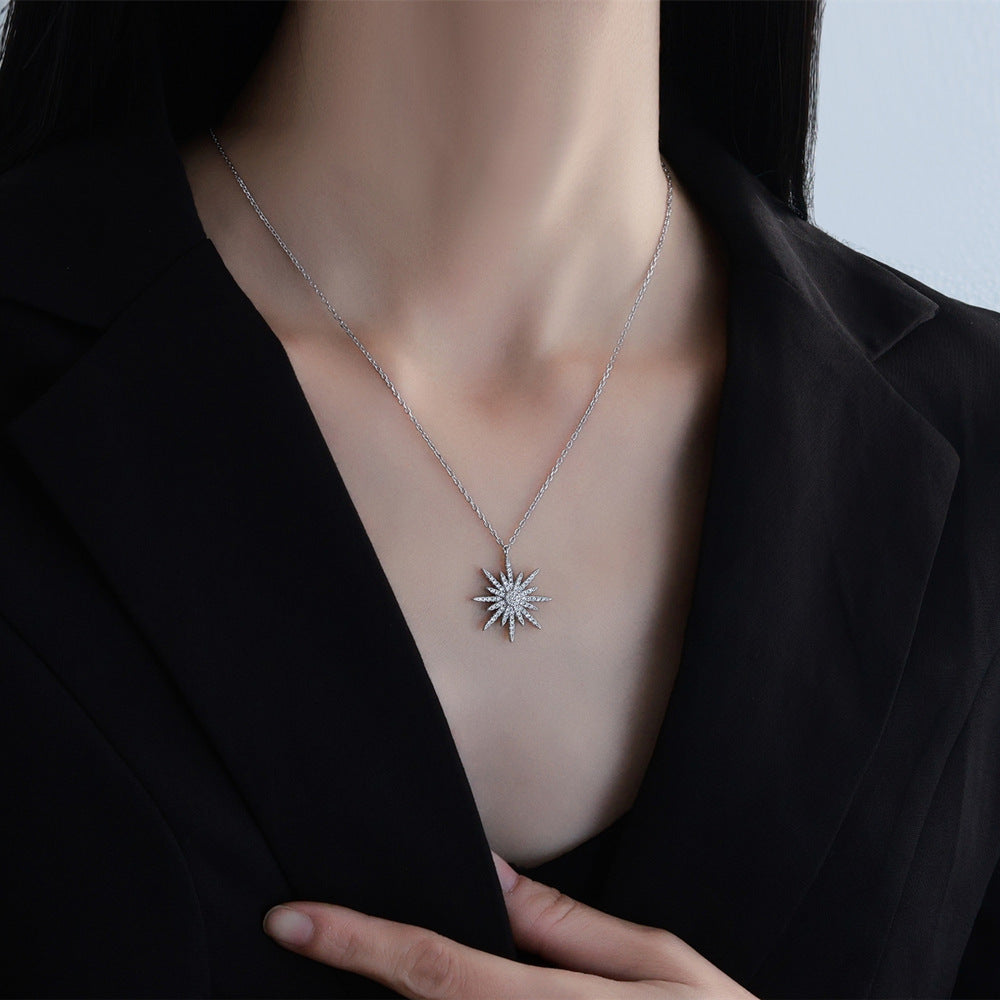STAR NECKLACE