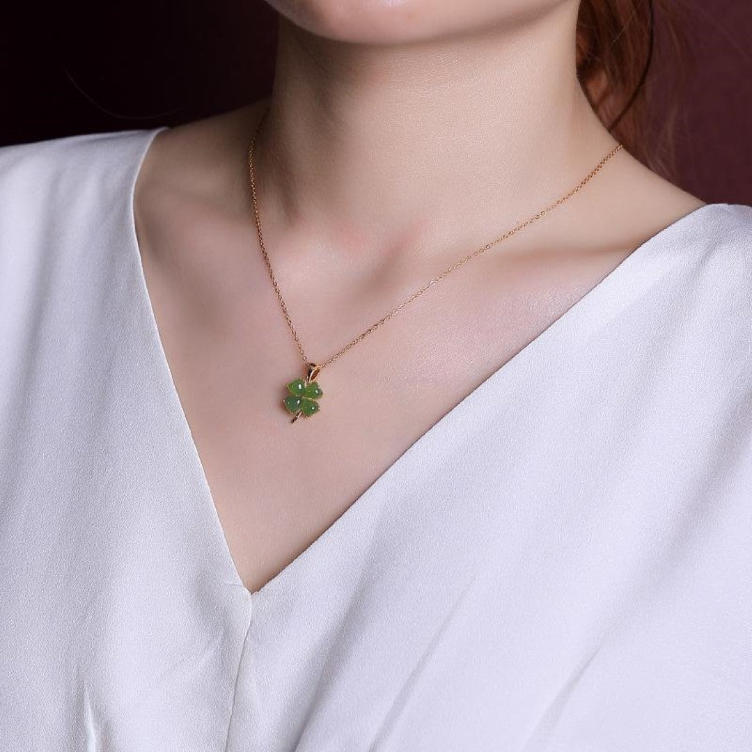 COLLIER TRÈFLE FABALE JADE