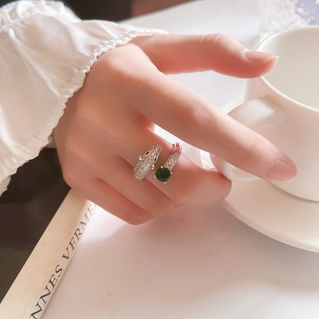 ZOÉ SNAKE RING