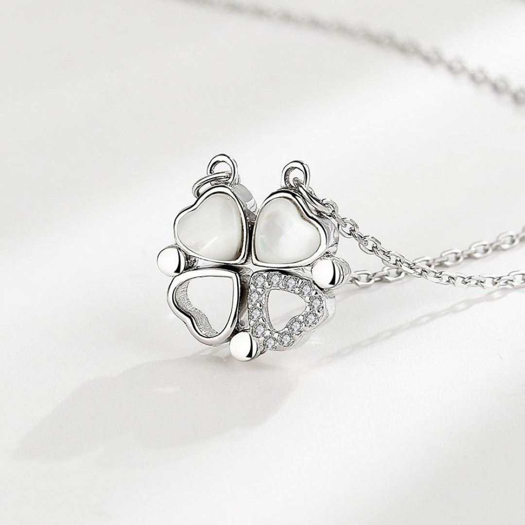 CLOVER HEART NECKLACE