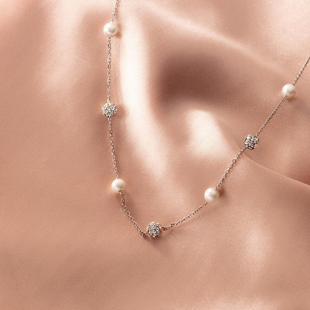 DANY PEARL LARIAT NECKLACE