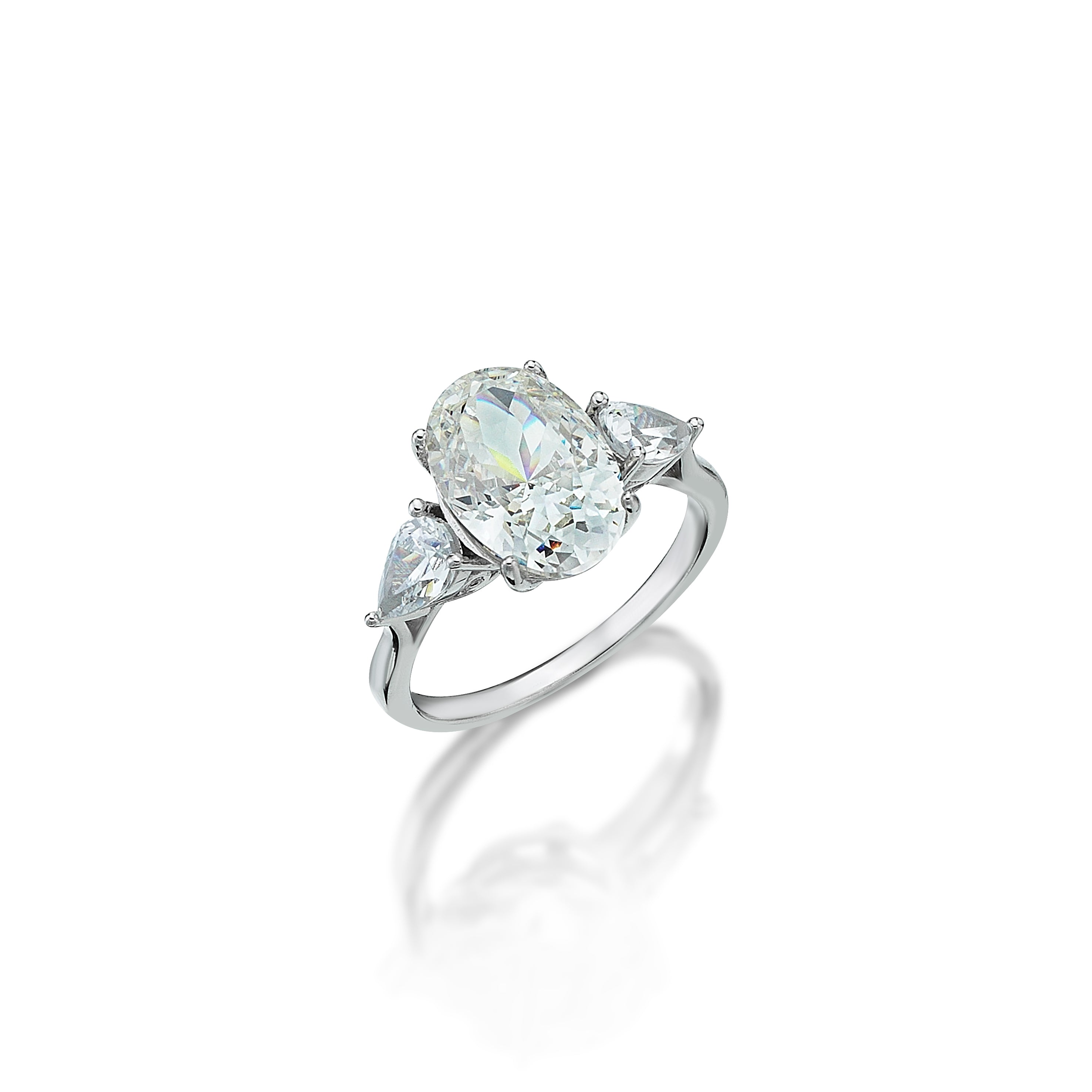 OVAL MOONLIGHT MOISSANITE RING